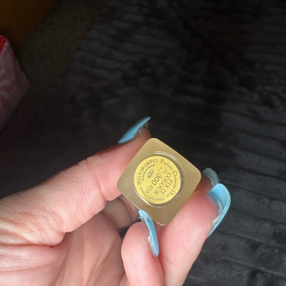 Dior yellow color corrector concealer stick